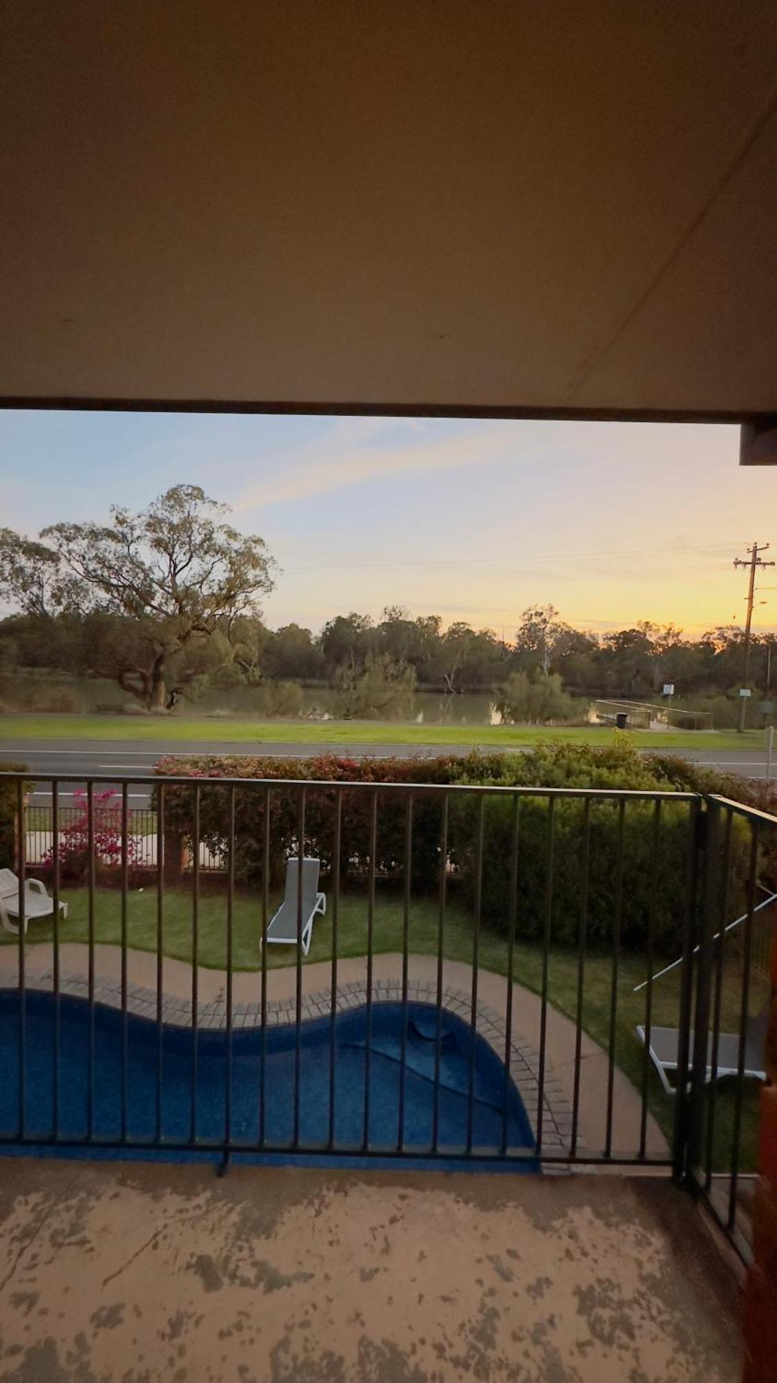 Gol Gol Mildura Riverview Motel מראה חיצוני תמונה