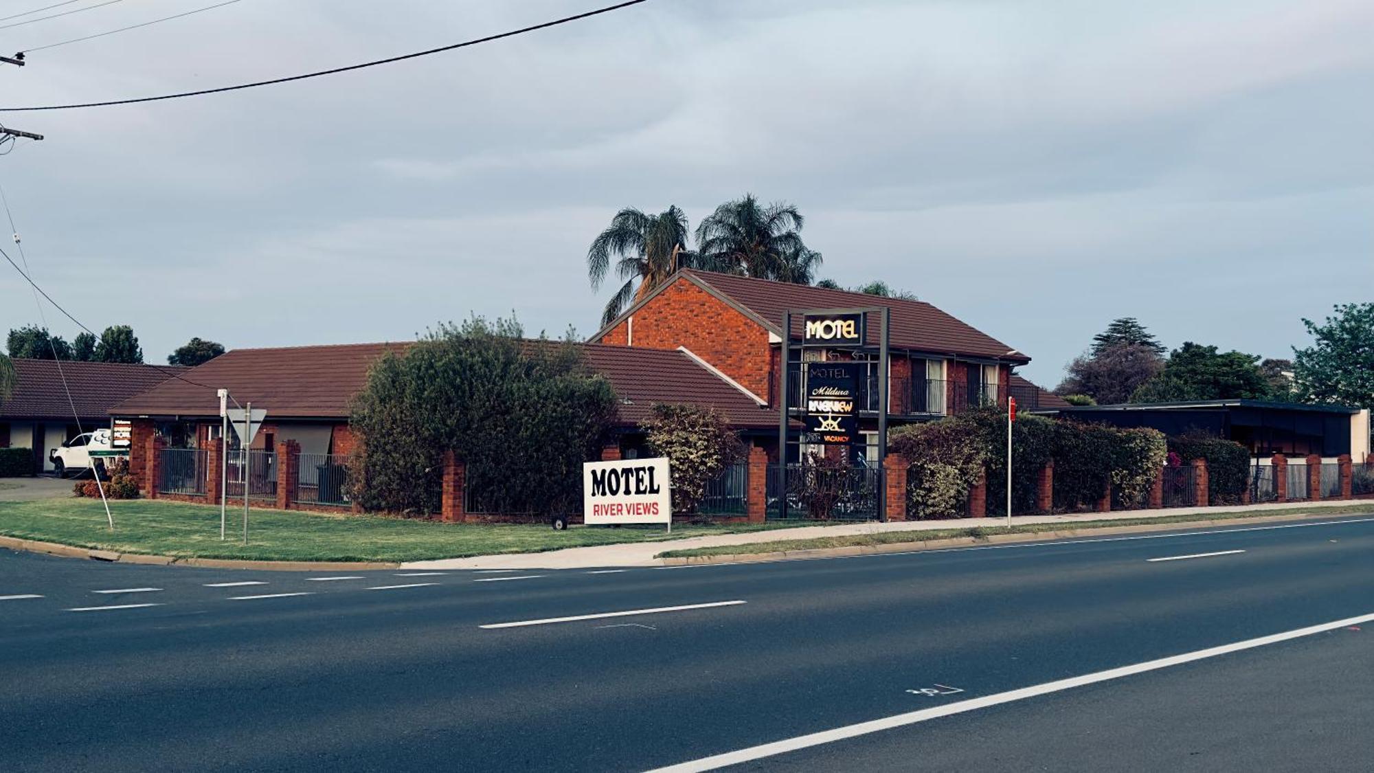 Gol Gol Mildura Riverview Motel מראה חיצוני תמונה
