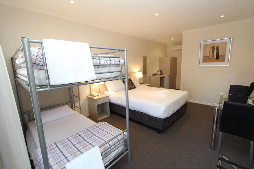 Gol Gol Mildura Riverview Motel מראה חיצוני תמונה