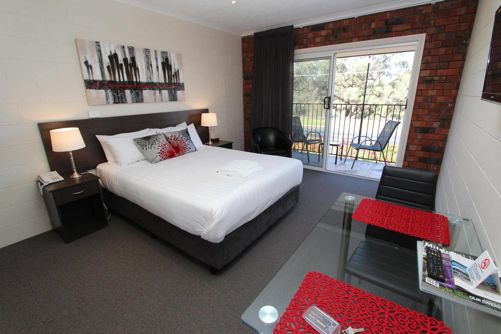 Gol Gol Mildura Riverview Motel מראה חיצוני תמונה